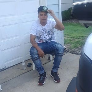 Meet your Posher, Devyn